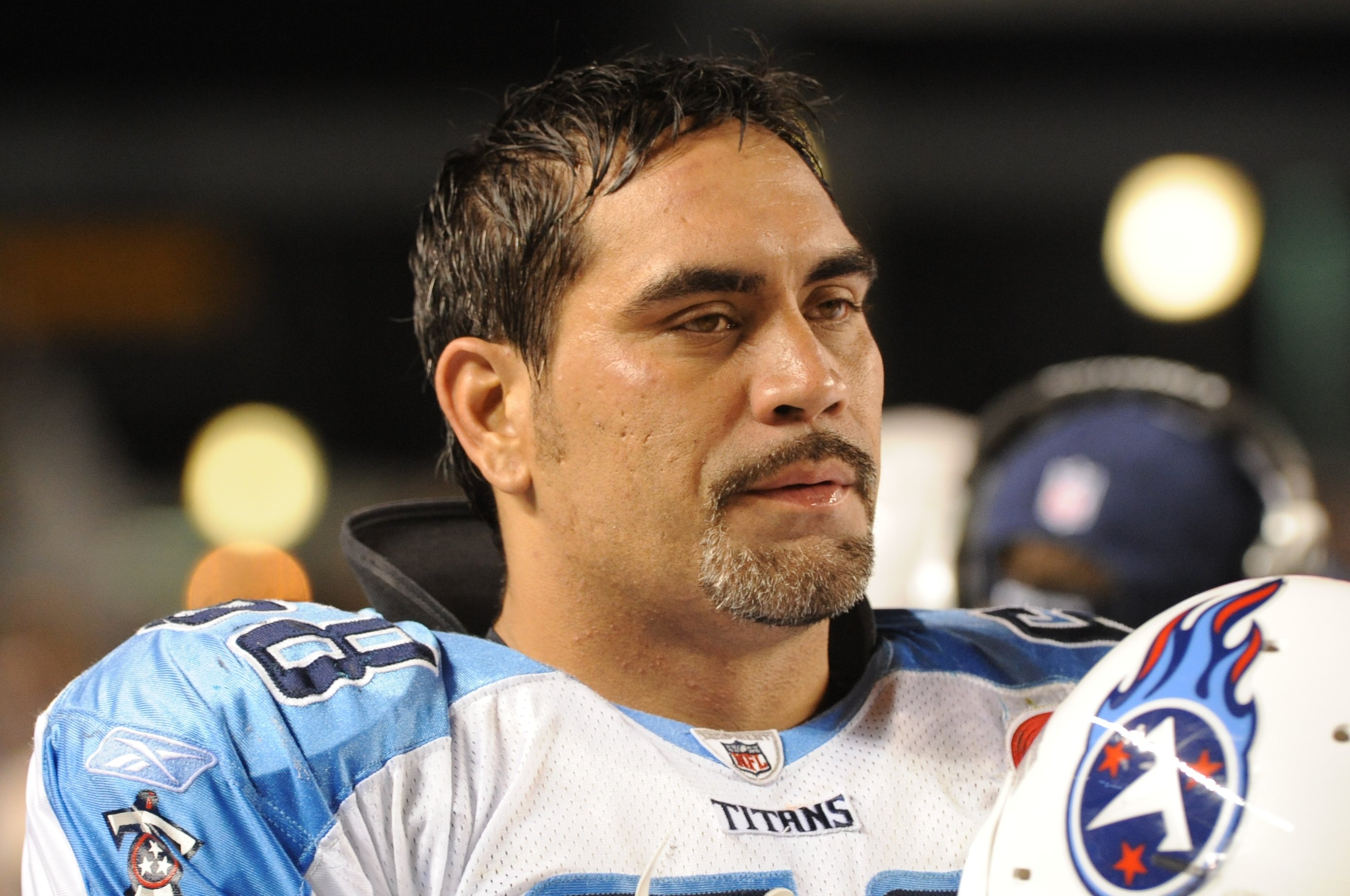 Kevin Mawae athlete profile head shot