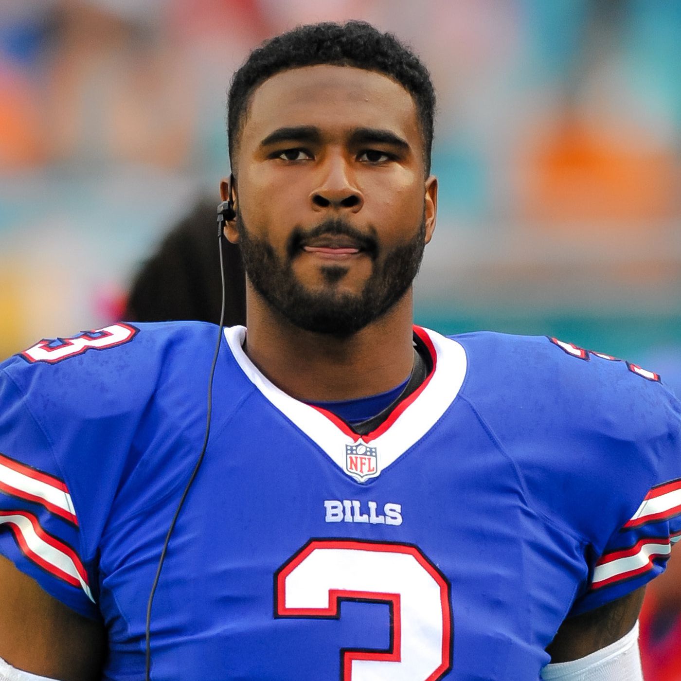 EJ Manuel pays it forward