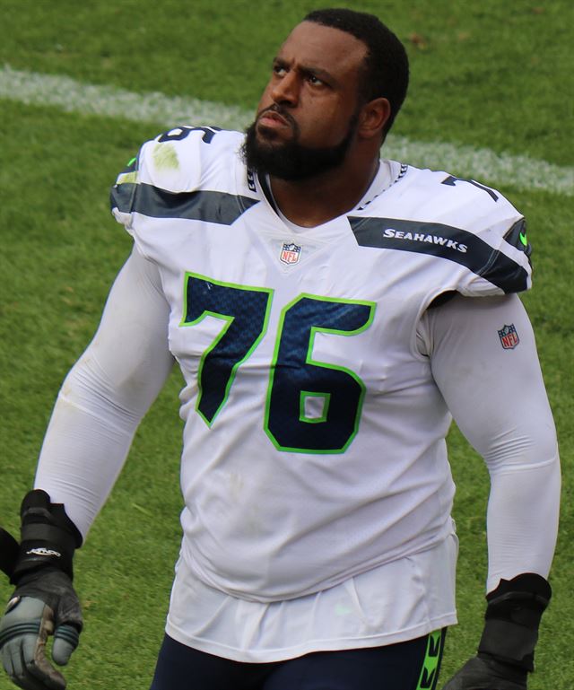 Duane Brown staking claim as best left tackle in football