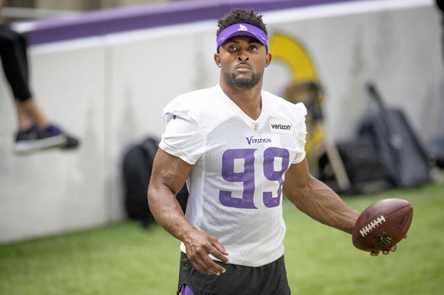 Danielle Hunter: How to Create A Player