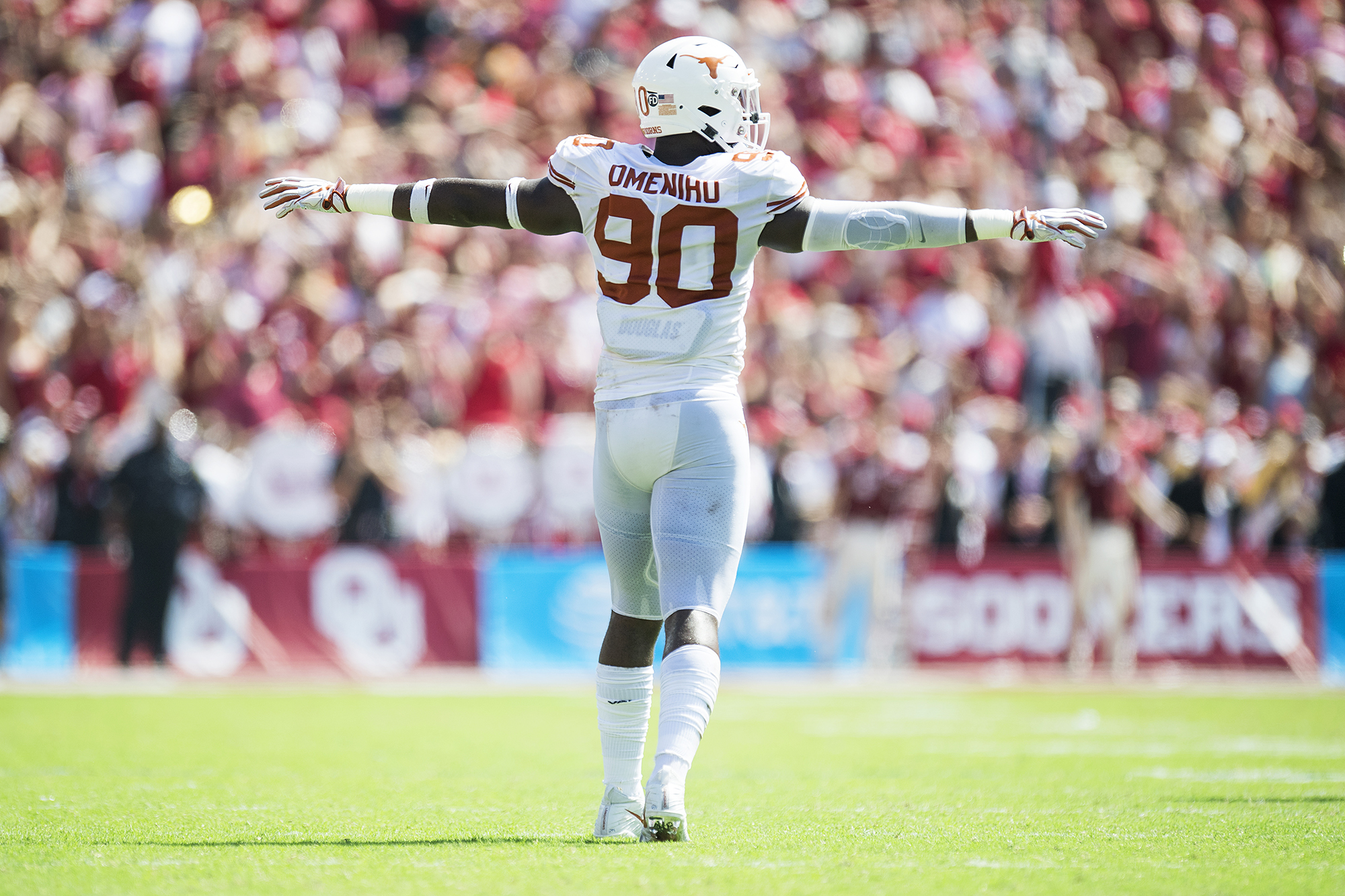 Longhorns in NFL: Texans trade DE Charles Omenihu to the 49ers