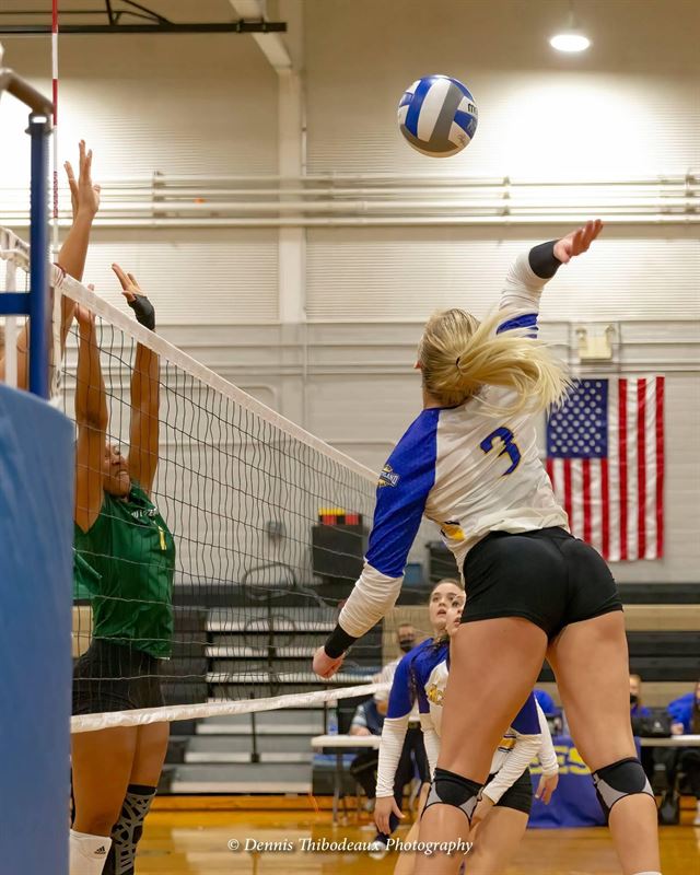 Athlete profile featured image number 2 of 4