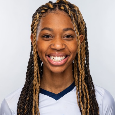 Nia Akins athlete profile head shot