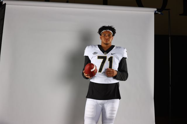 Athlete profile featured image number 2 of 4