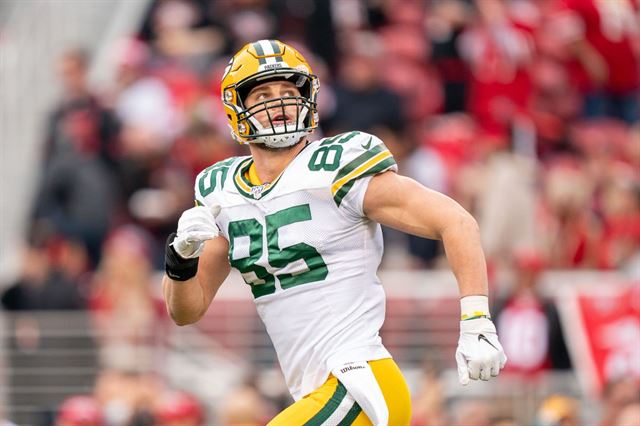 File:Robert Tonyan 85 Packers training camp 2019 (cropped).jpg