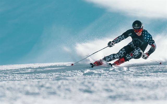 Athlete profile featured image number 1 of 10