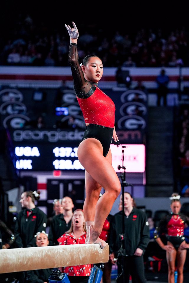 Athlete profile featured image number 2 of 4