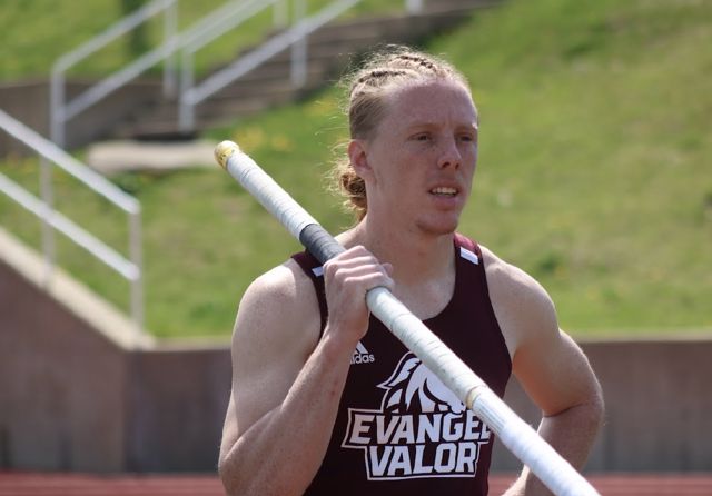 Athlete profile featured image number 1 of 4