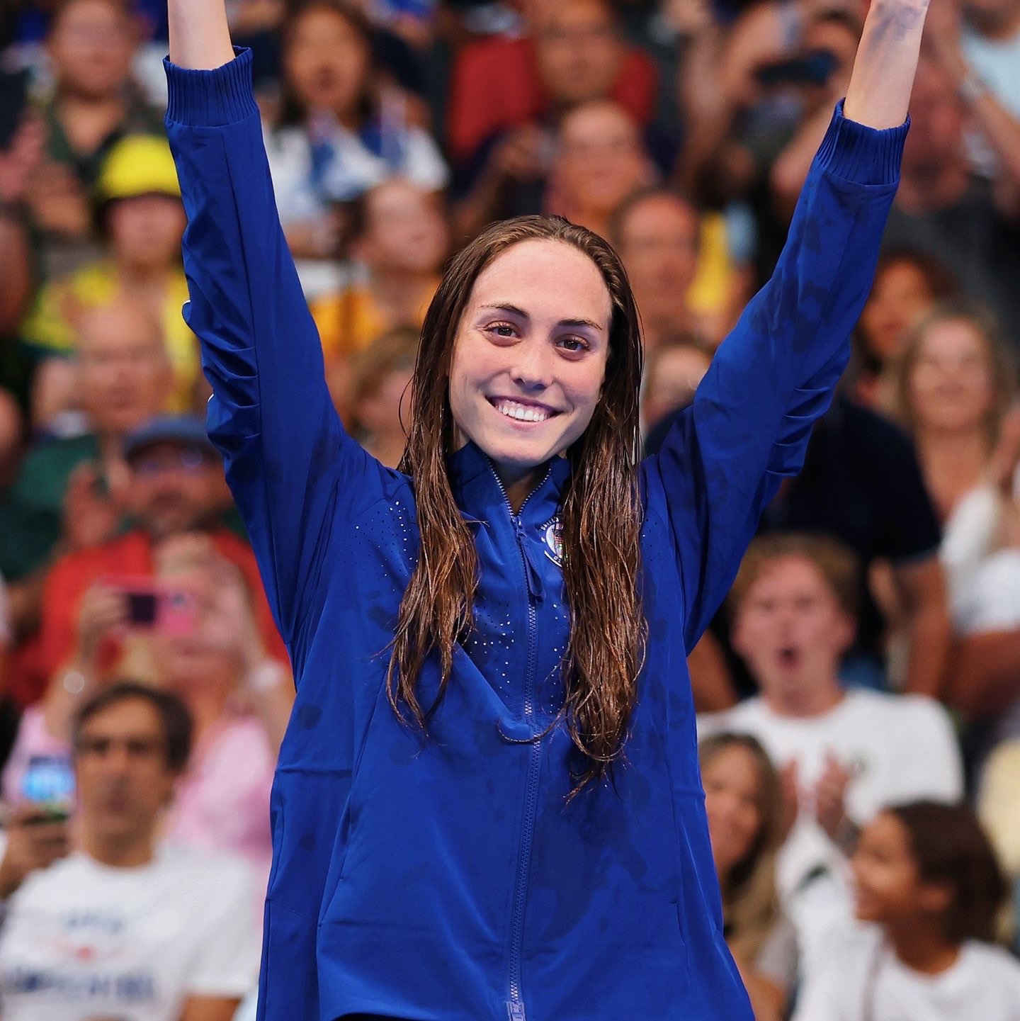 Emma Weyant athlete profile head shot