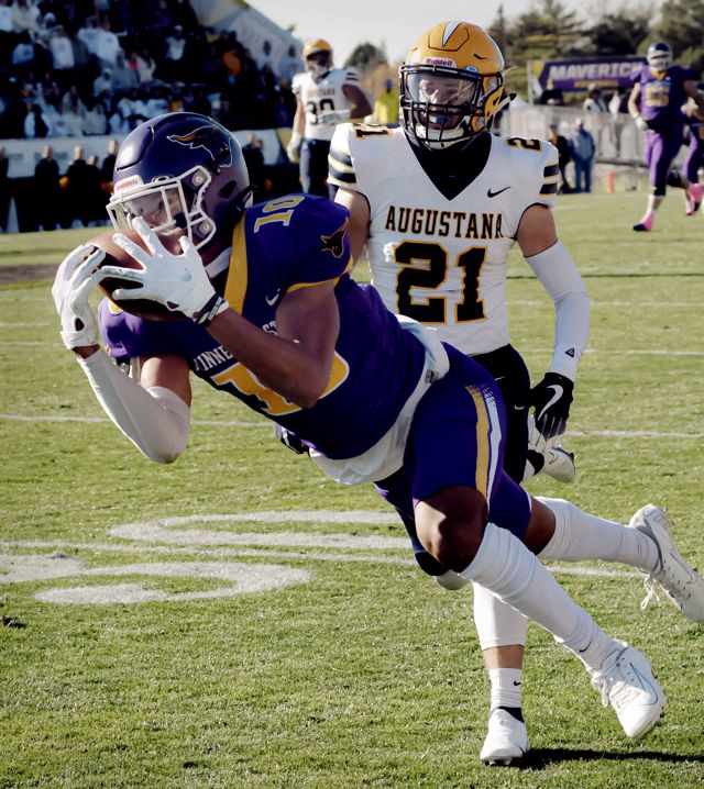 Athlete profile featured image number 2 of 7