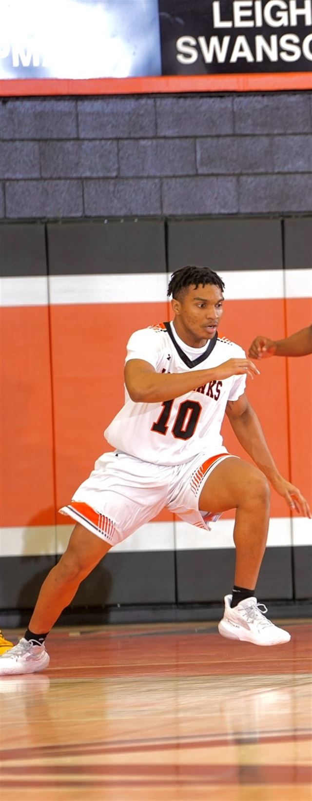 Athlete profile featured image number 2 of 4