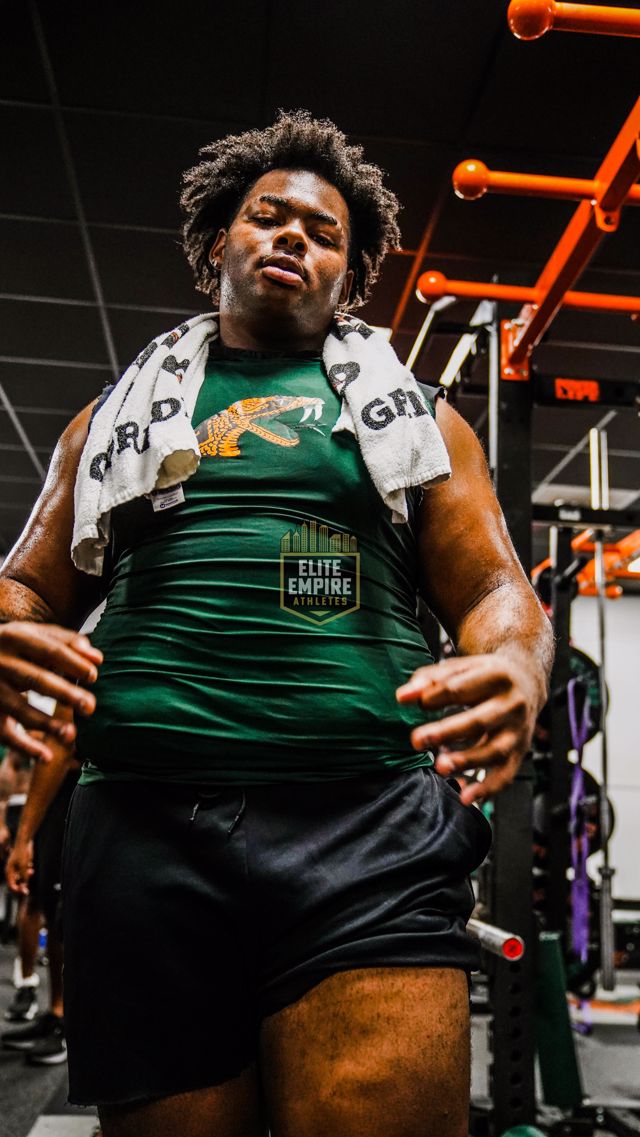 Athlete profile featured image number 1 of 4