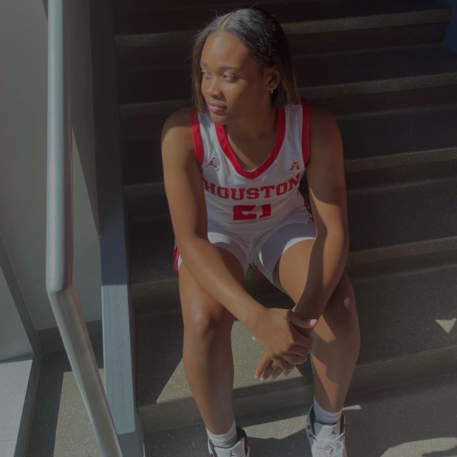 Athlete profile featured image number 3 of 4