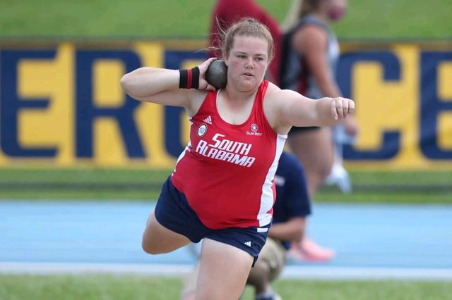 Athlete profile featured image number 2 of 4