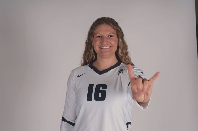 Athlete profile featured image number 2 of 4