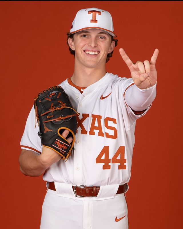 Athlete profile featured image number 3 of 4
