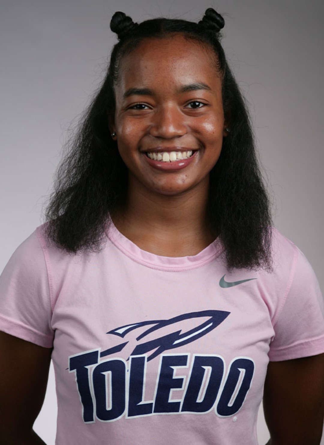 Shianne Johnson athlete profile head shot