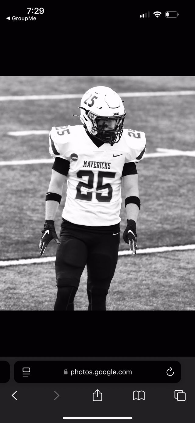 Athlete profile featured image number 2 of 4