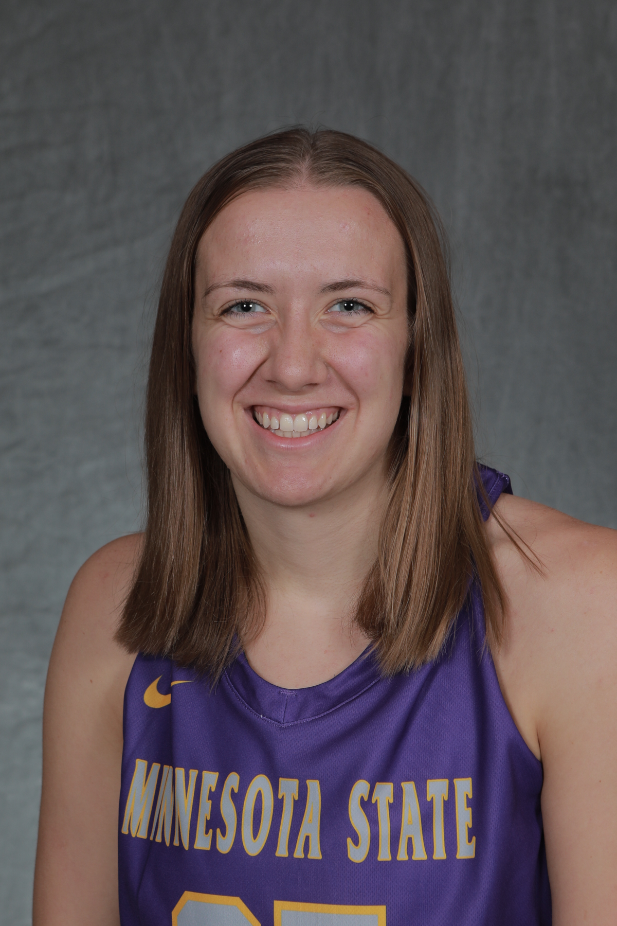 Carah Drees athlete profile head shot