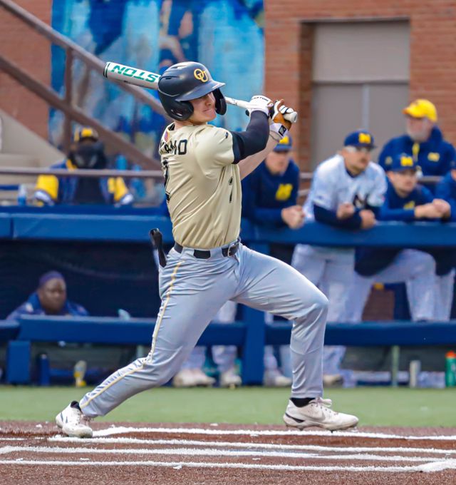 Thomas Green - Baseball - Oakland University Athletics