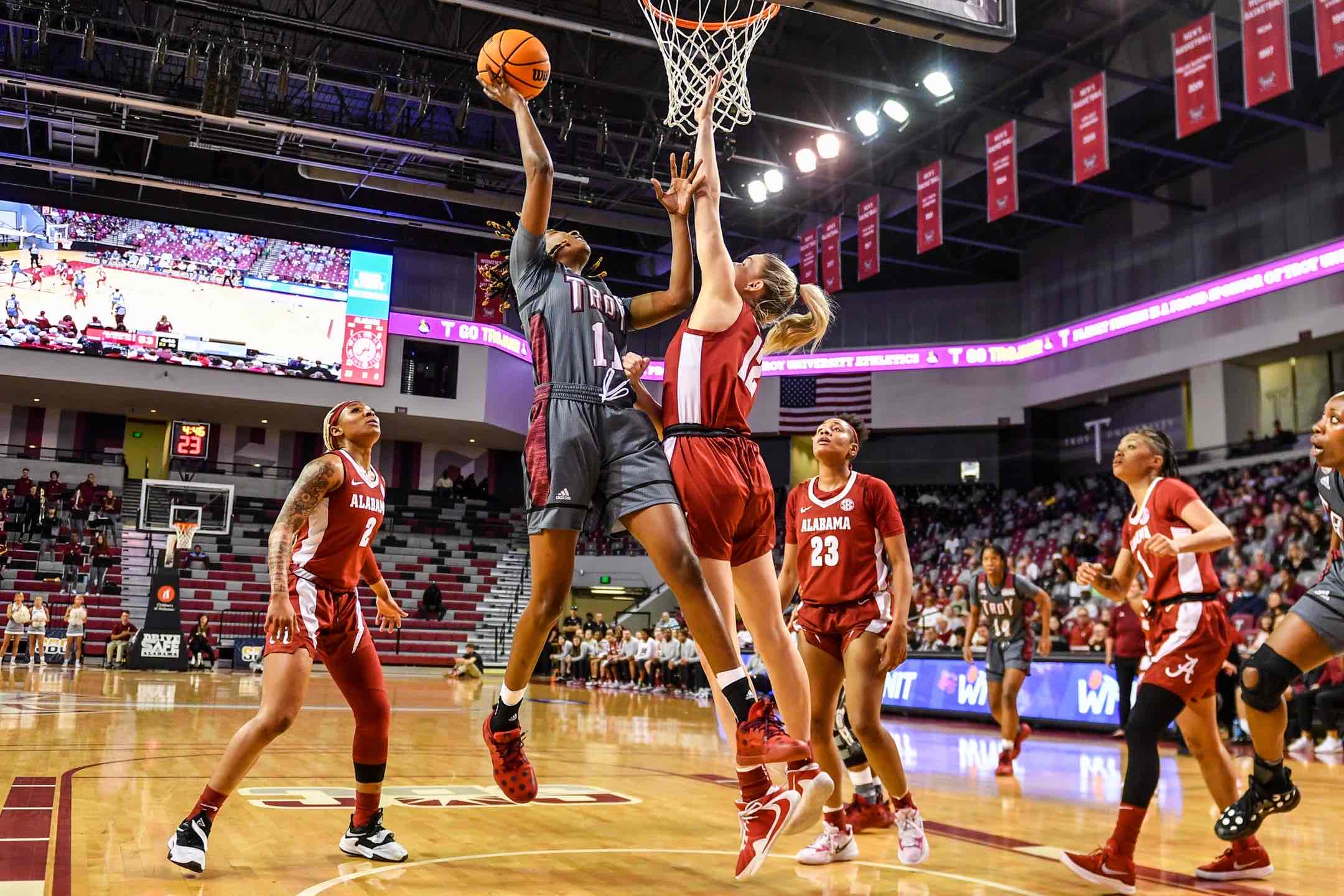 JaMia Hollings athlete profile head shot