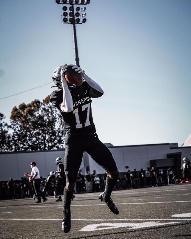 Athlete profile featured image number 3 of 5
