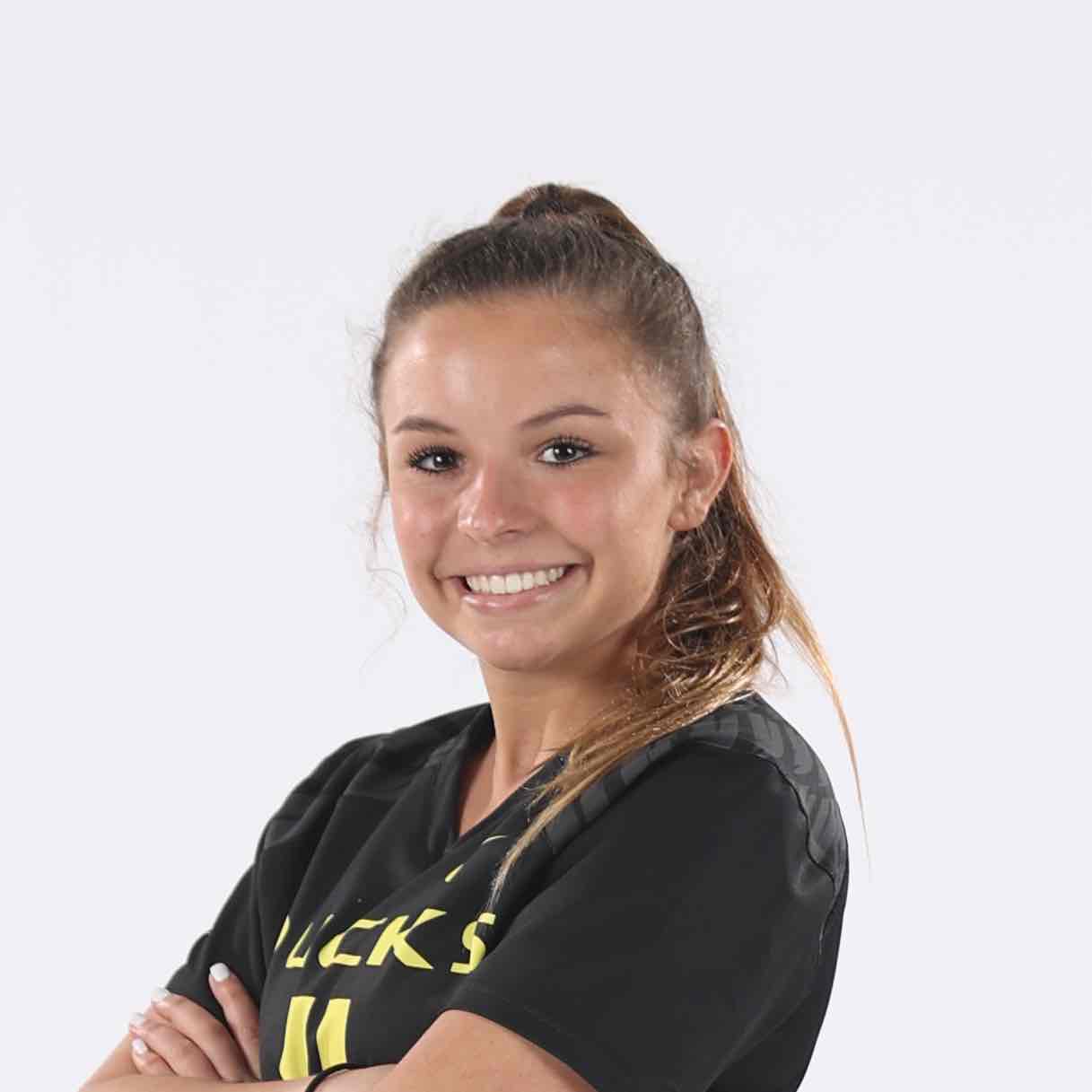 Isabella Cleveland athlete profile head shot
