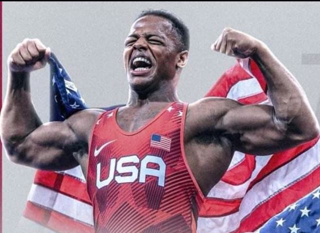 Athlete profile featured image number 2 of 4
