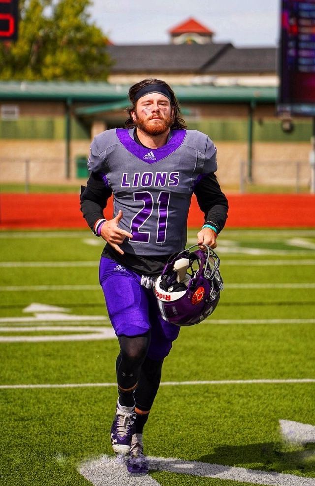 Athlete profile featured image number 1 of 4