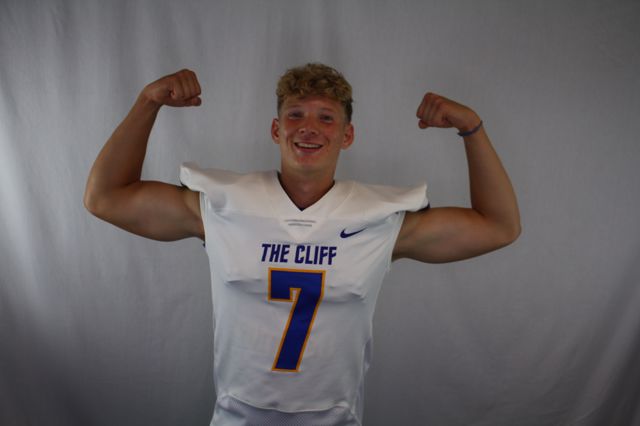 Athlete profile featured image number 2 of 6