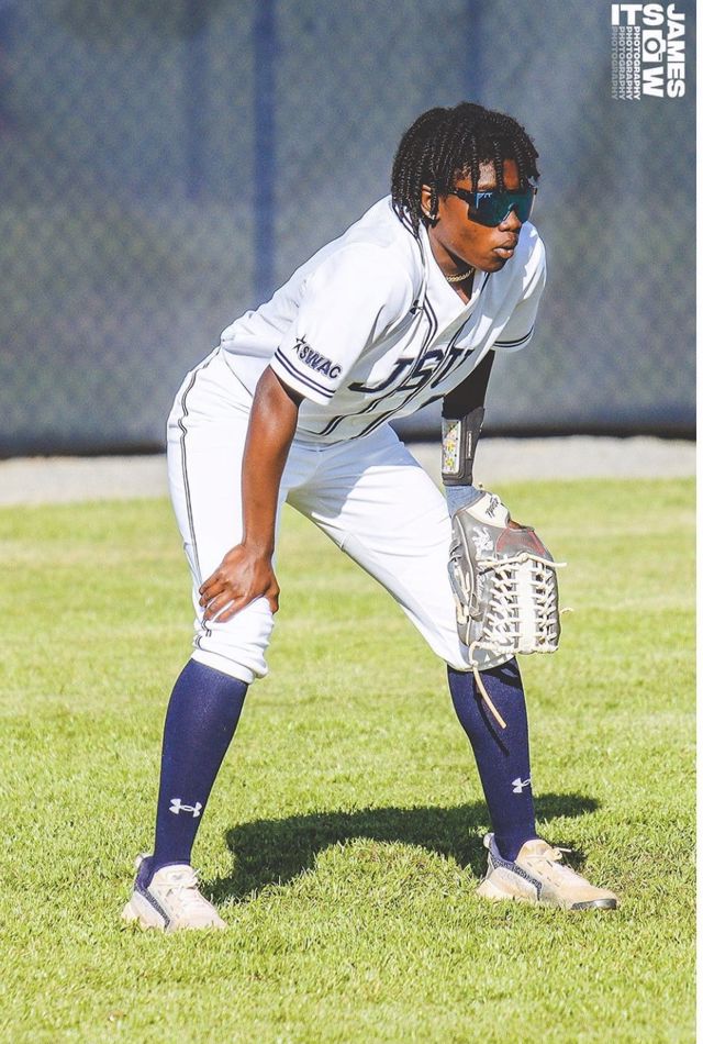 Athlete profile featured image number 3 of 4