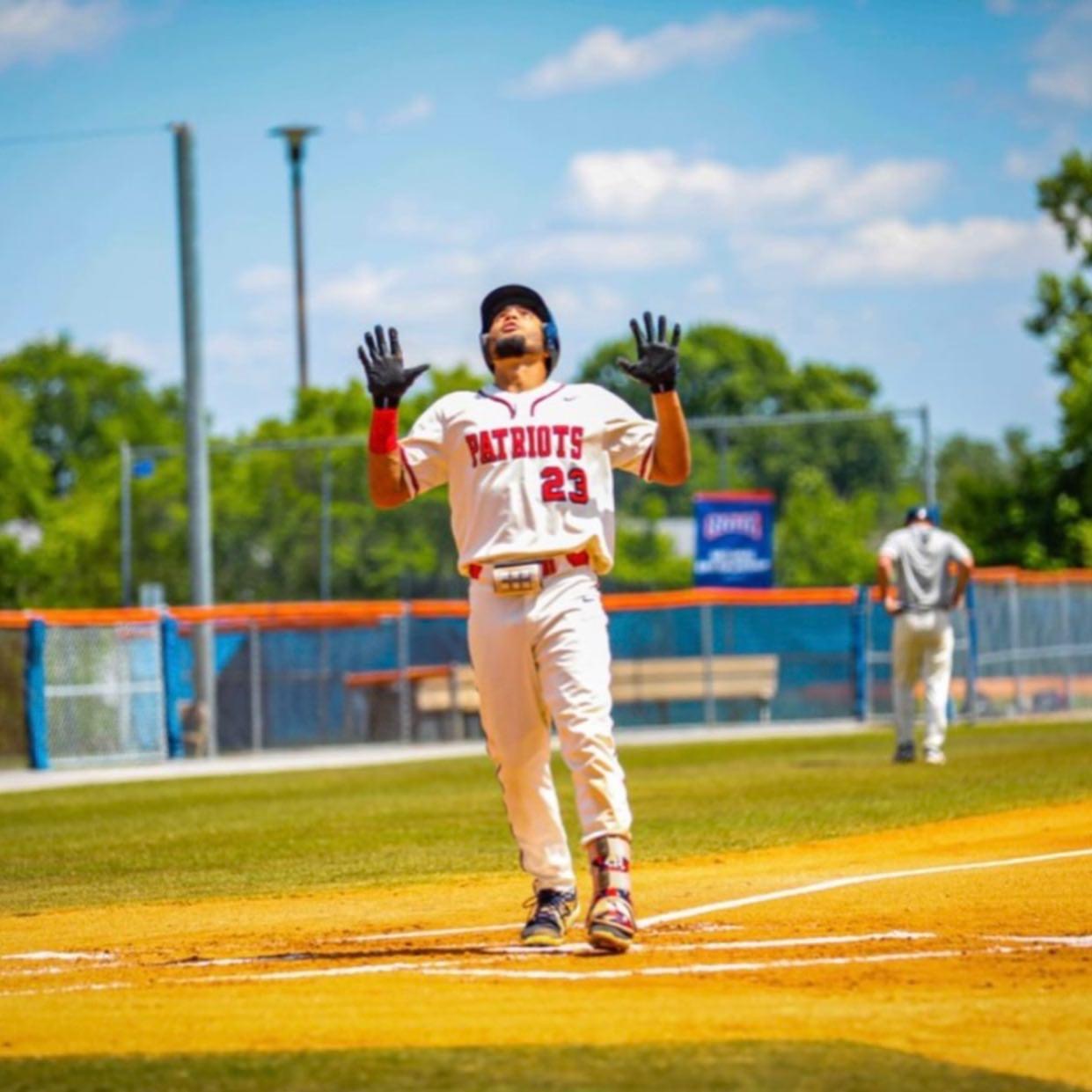 MDC Baseball Shortstop Raphy Almanzar Named 2019 Spalding NJCAA DI Baseball  Defensive Player of the Year