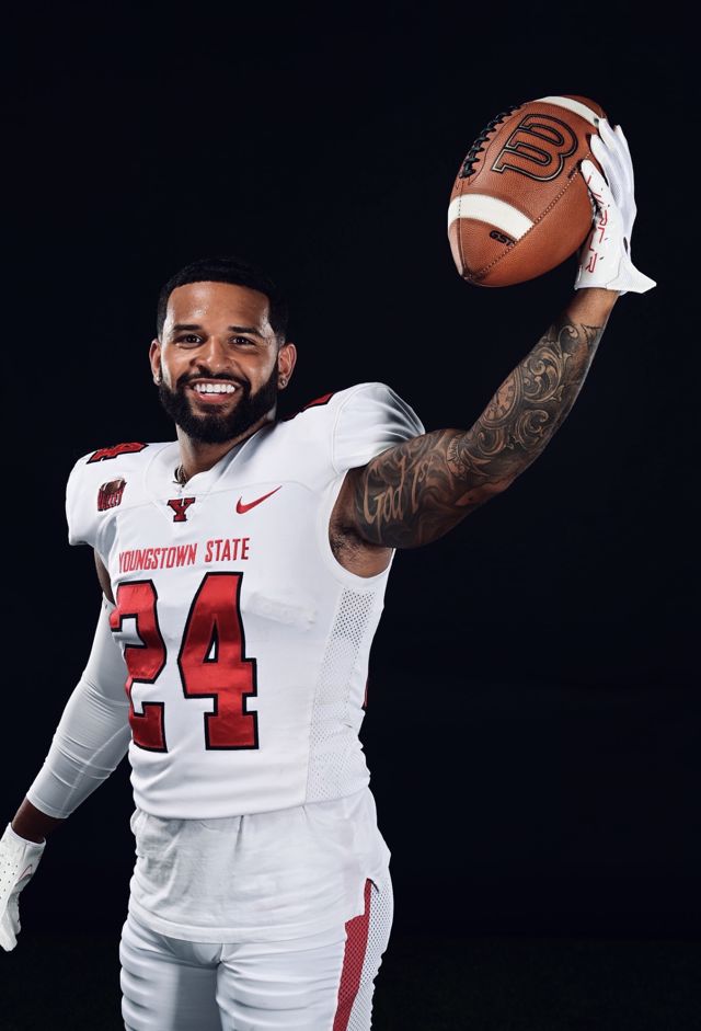 Athlete profile featured image number 3 of 4
