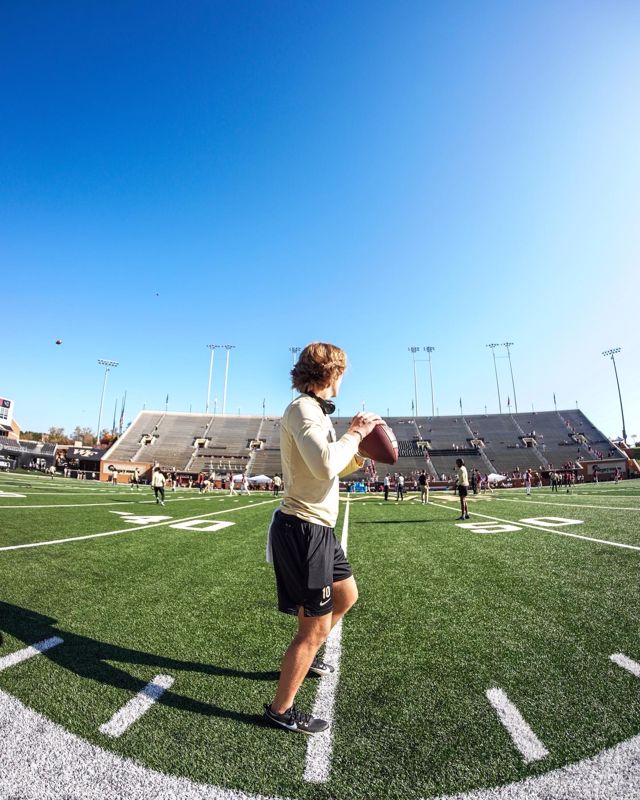 Athlete profile featured image number 4 of 5