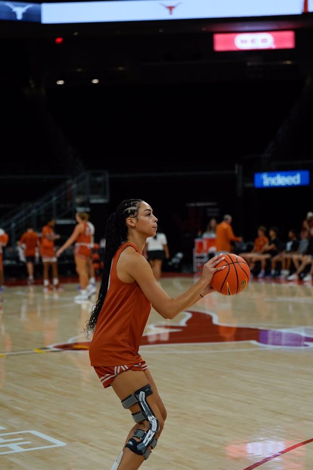 Athlete profile featured image number 1 of 4