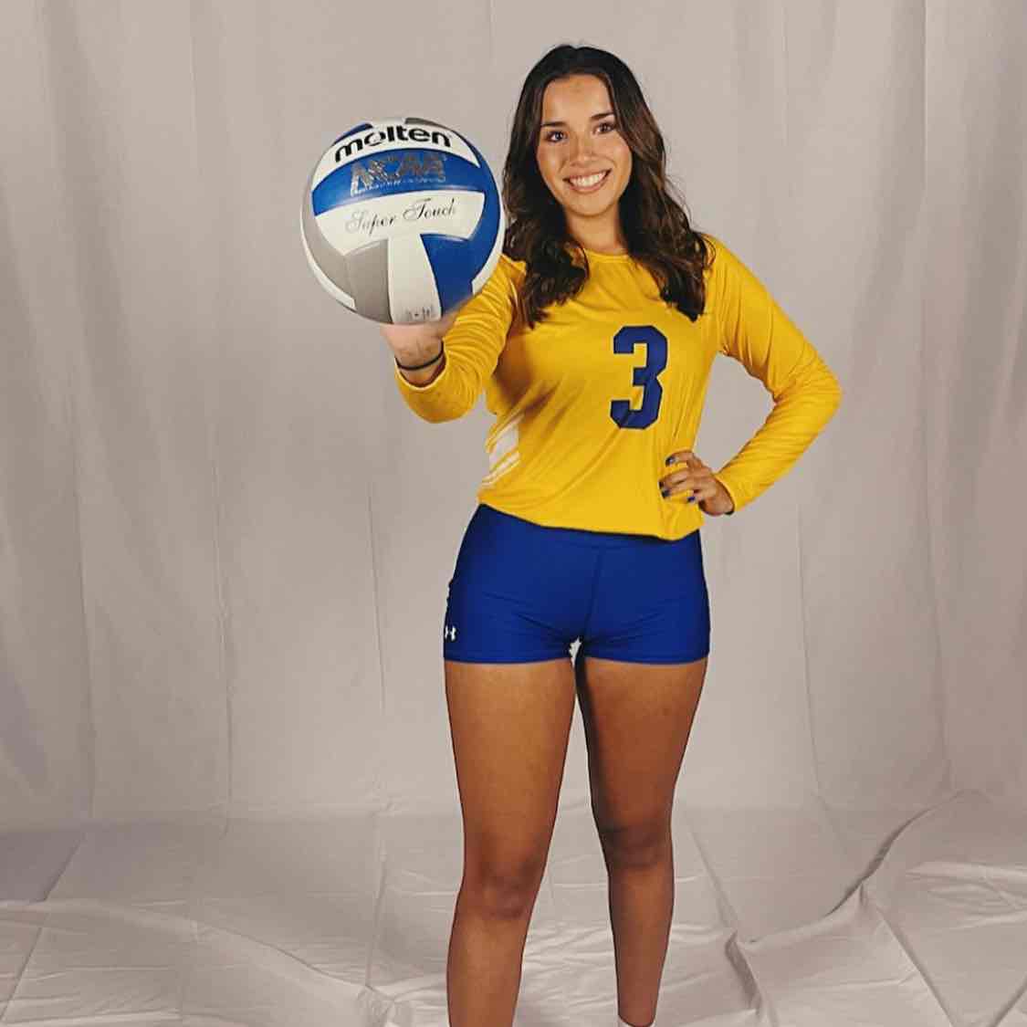 Lexi Davila athlete profile head shot