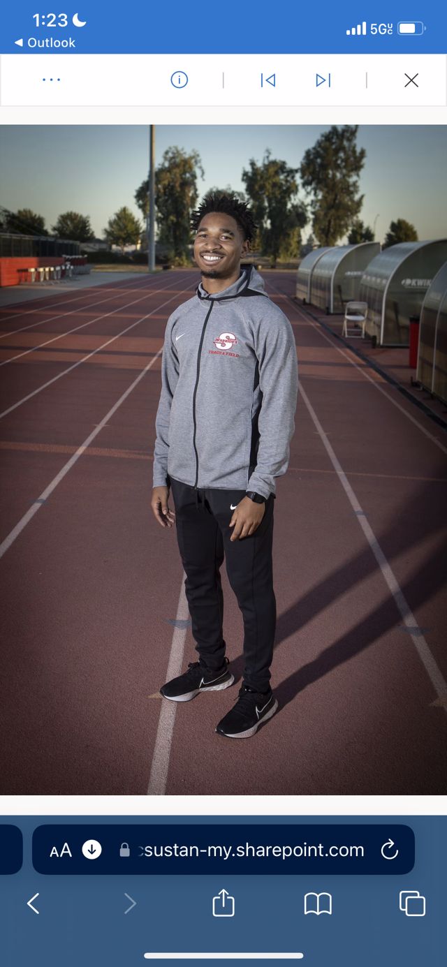 Athlete profile featured image number 1 of 4