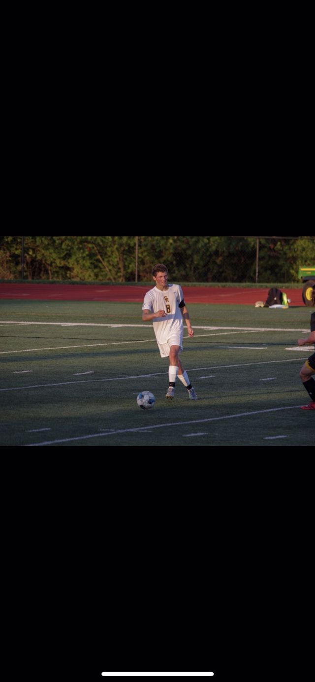 Athlete profile featured image number 1 of 4