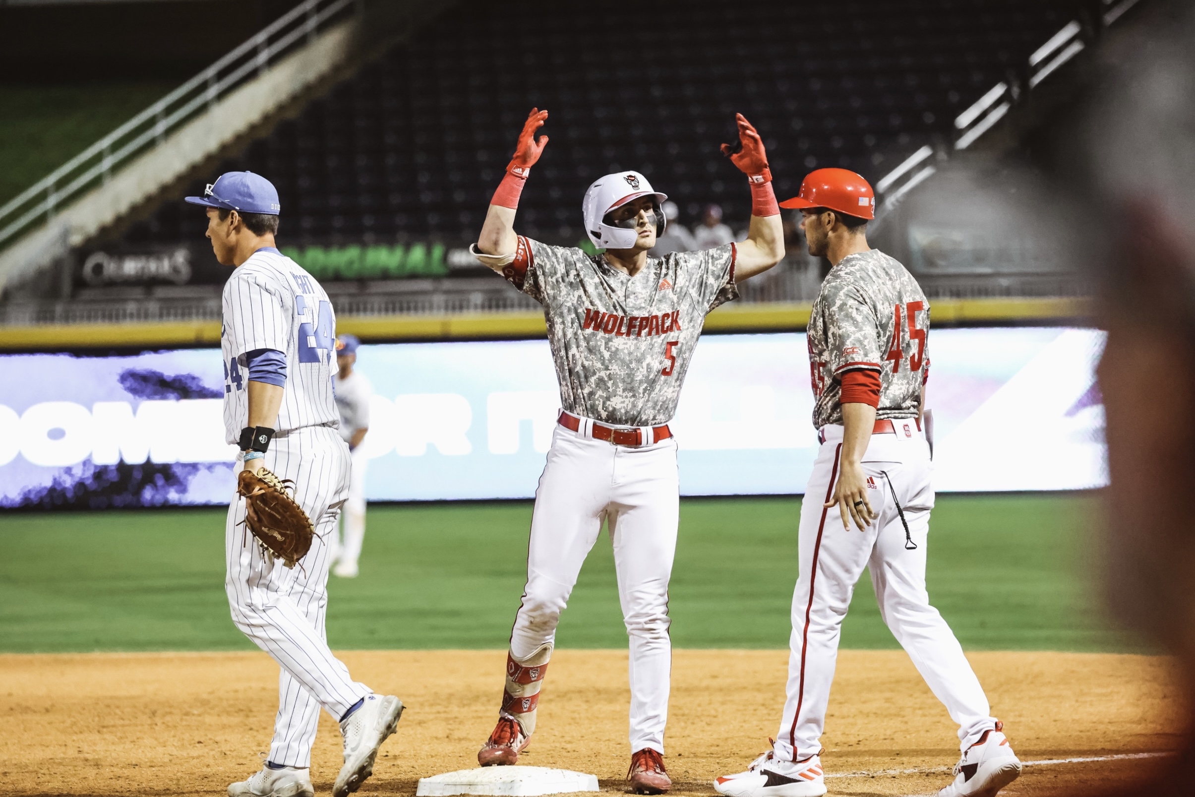 Tennessee baseball lands All-American catcher, designated hitter transfer  Cannon Peebles