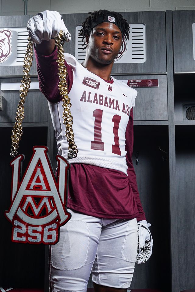 Athlete profile featured image number 5 of 6