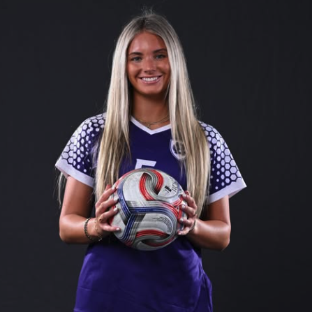 Caroline Walbridge athlete profile head shot