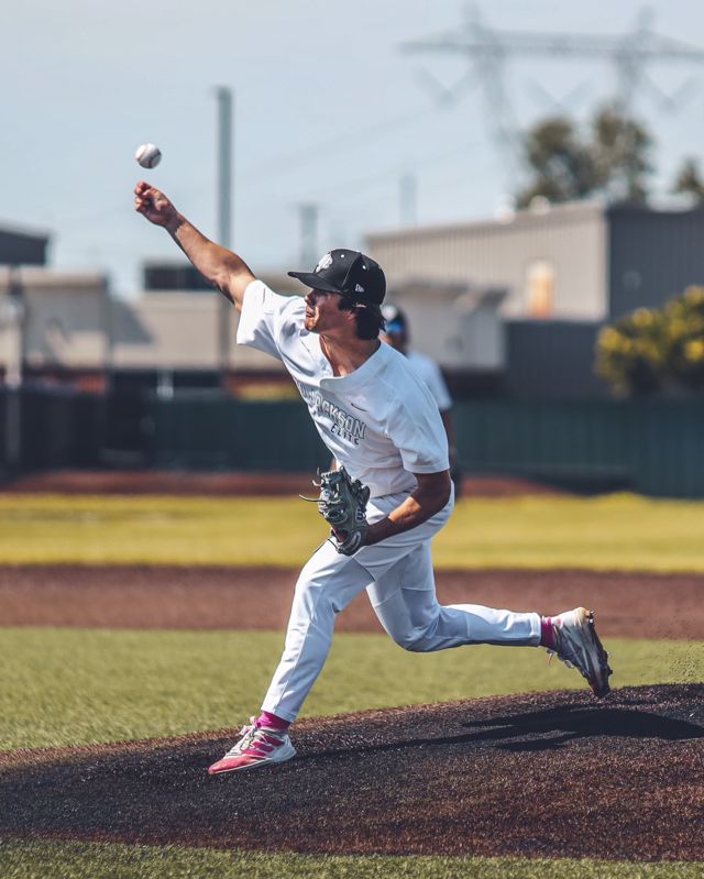 Athlete profile featured image number 1 of 4