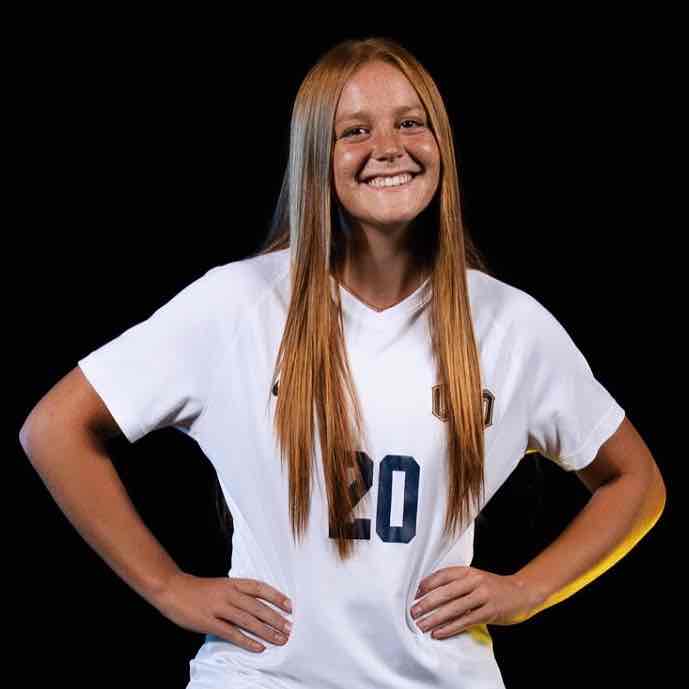 Rebecca Tweedy athlete profile head shot