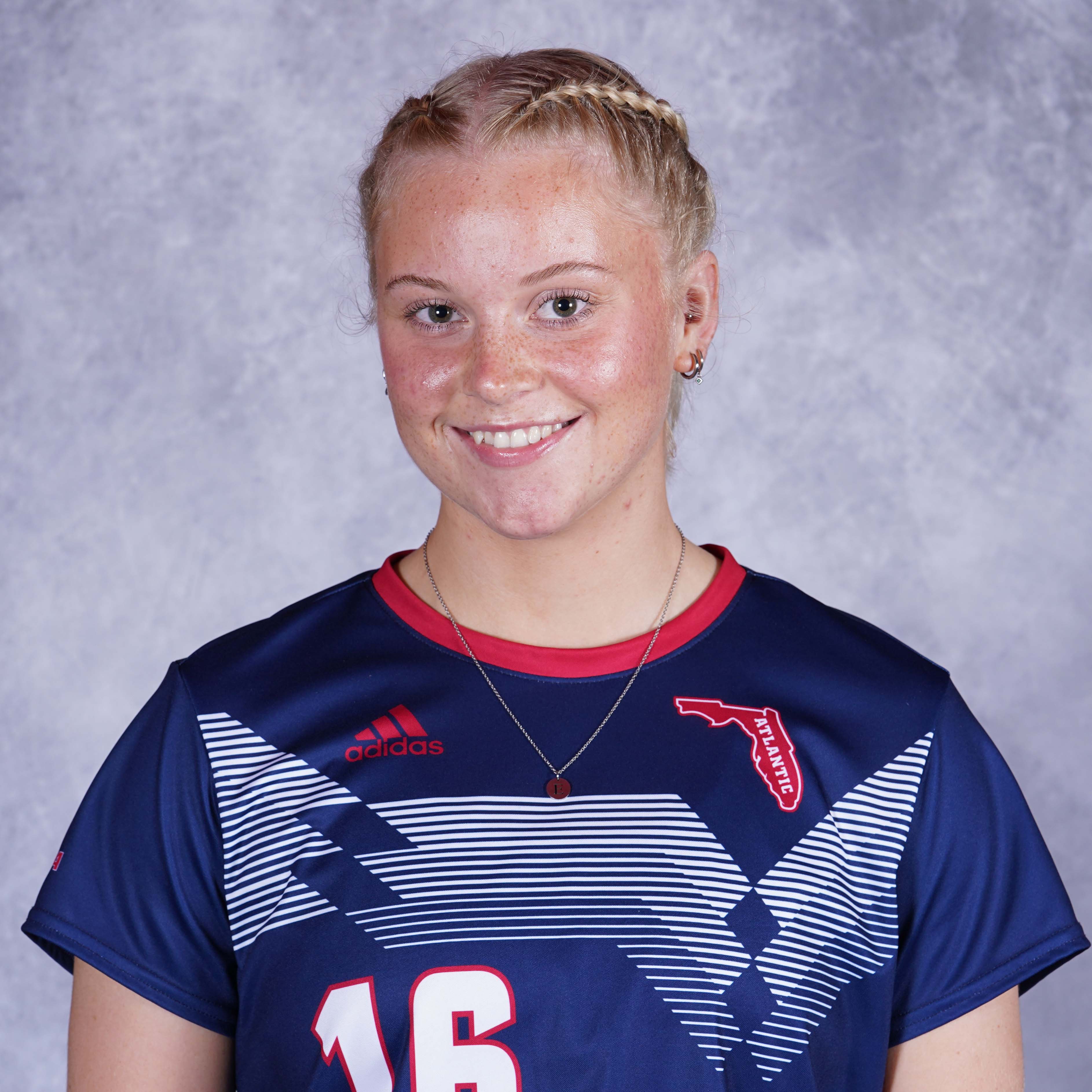 Elin Simonardottir athlete profile head shot