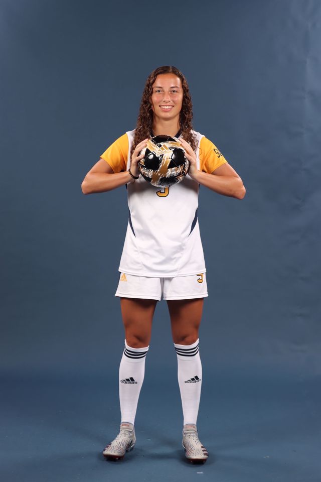 Athlete profile featured image number 1 of 5