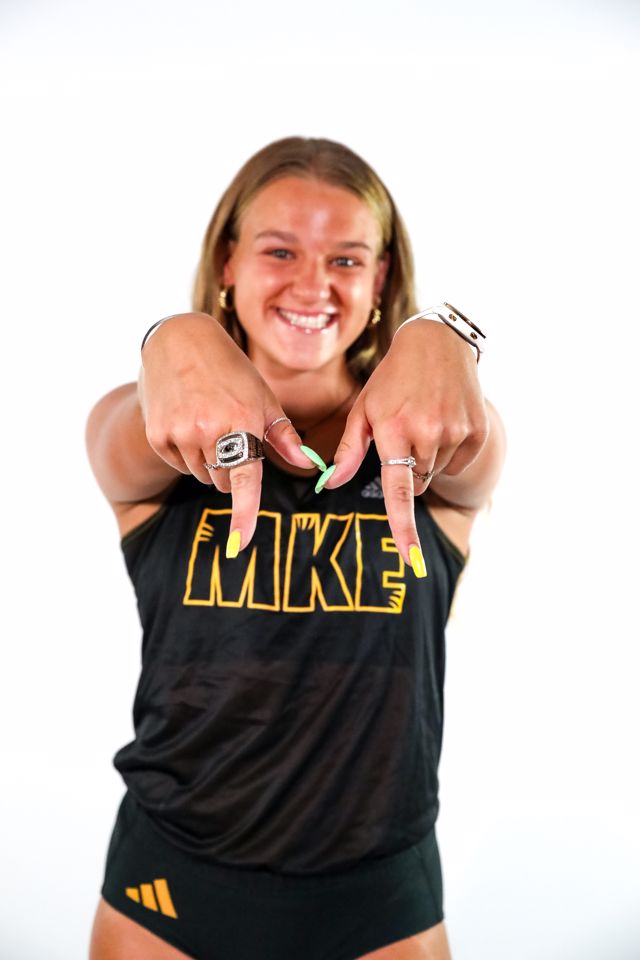 Athlete profile featured image number 2 of 4
