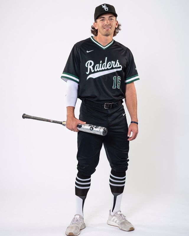 Athlete profile featured image number 2 of 4