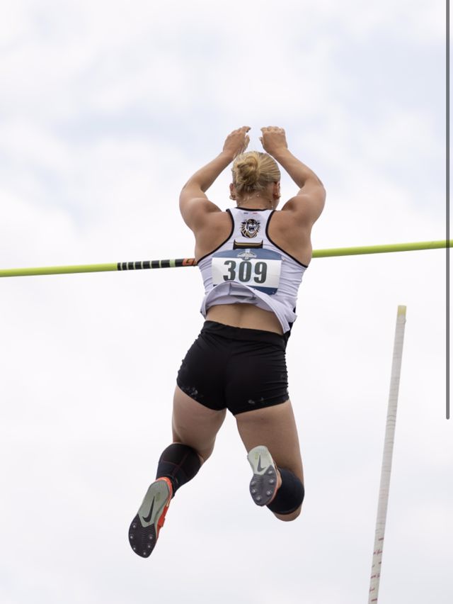 Athlete profile featured image number 2 of 5