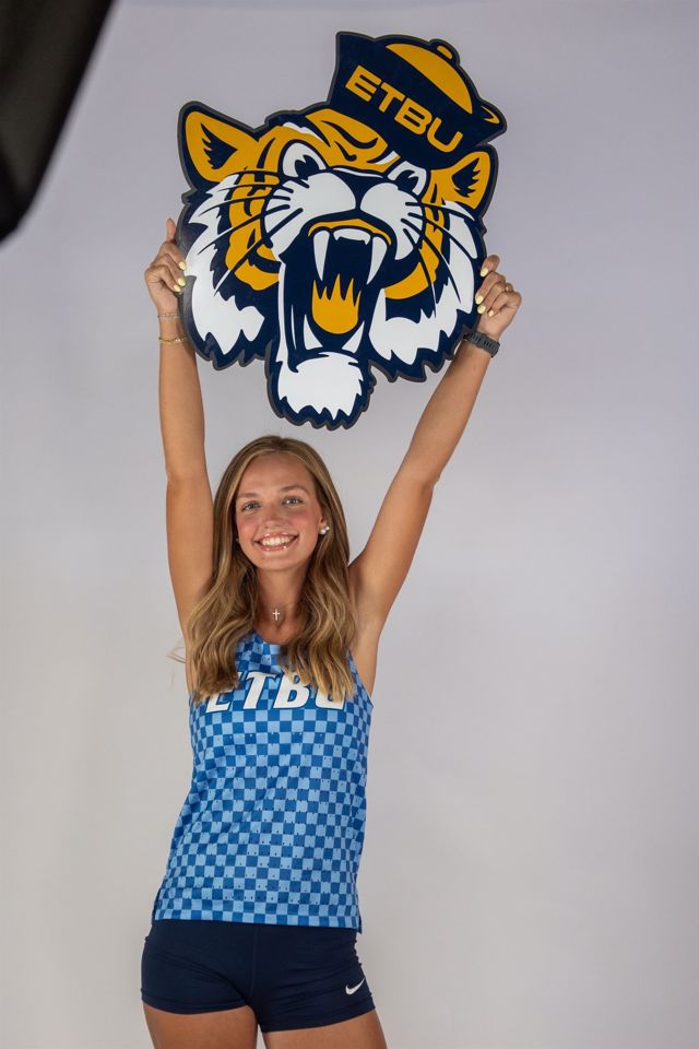 Athlete profile featured image number 6 of 8