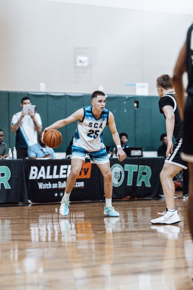 Athlete profile featured image number 2 of 4